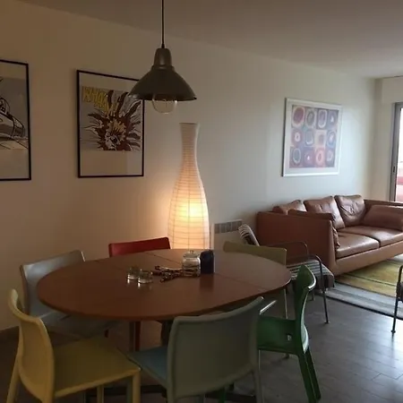 Joffre 3 : Moderne A 700m Des Plages